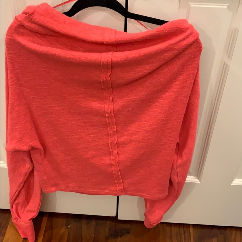 Women’s Free People pink sweater